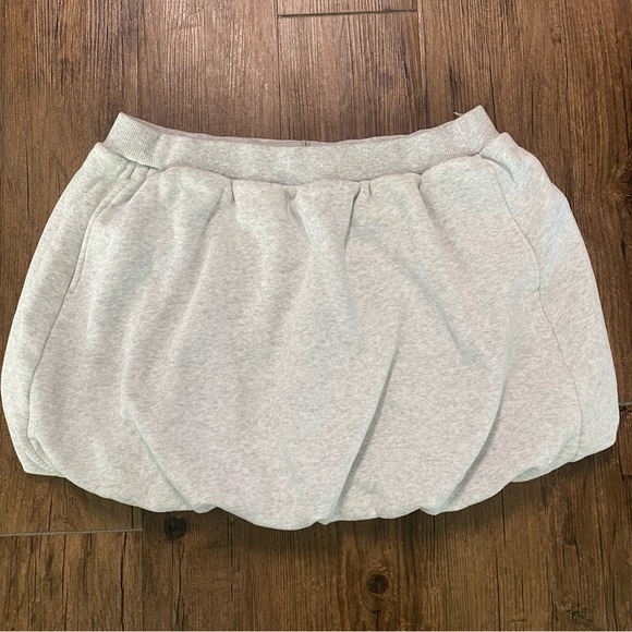 OFFLINE by Aerie Cloud Fleece Bubble Skort L NWT - Picture 6 of 10